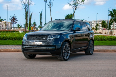 كراء سيارة and Drive the Land Rover Range Rover Vogue 2024 في الدار البيضاء سعر يبدأ من 7470 درهم يومي أسبوعي شهري