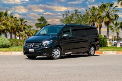 كراء سيارة and Drive the Mercedes Benz Vito 2024 في الدار البيضاء سعر يبدأ من 2430 درهم يومي أسبوعي شهري