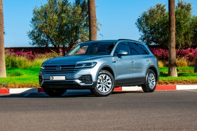كراء سيارة and Drive the Volkswagen Touareg 2023 في الدار البيضاء سعر يبدأ من 1100 درهم يومي أسبوعي شهري